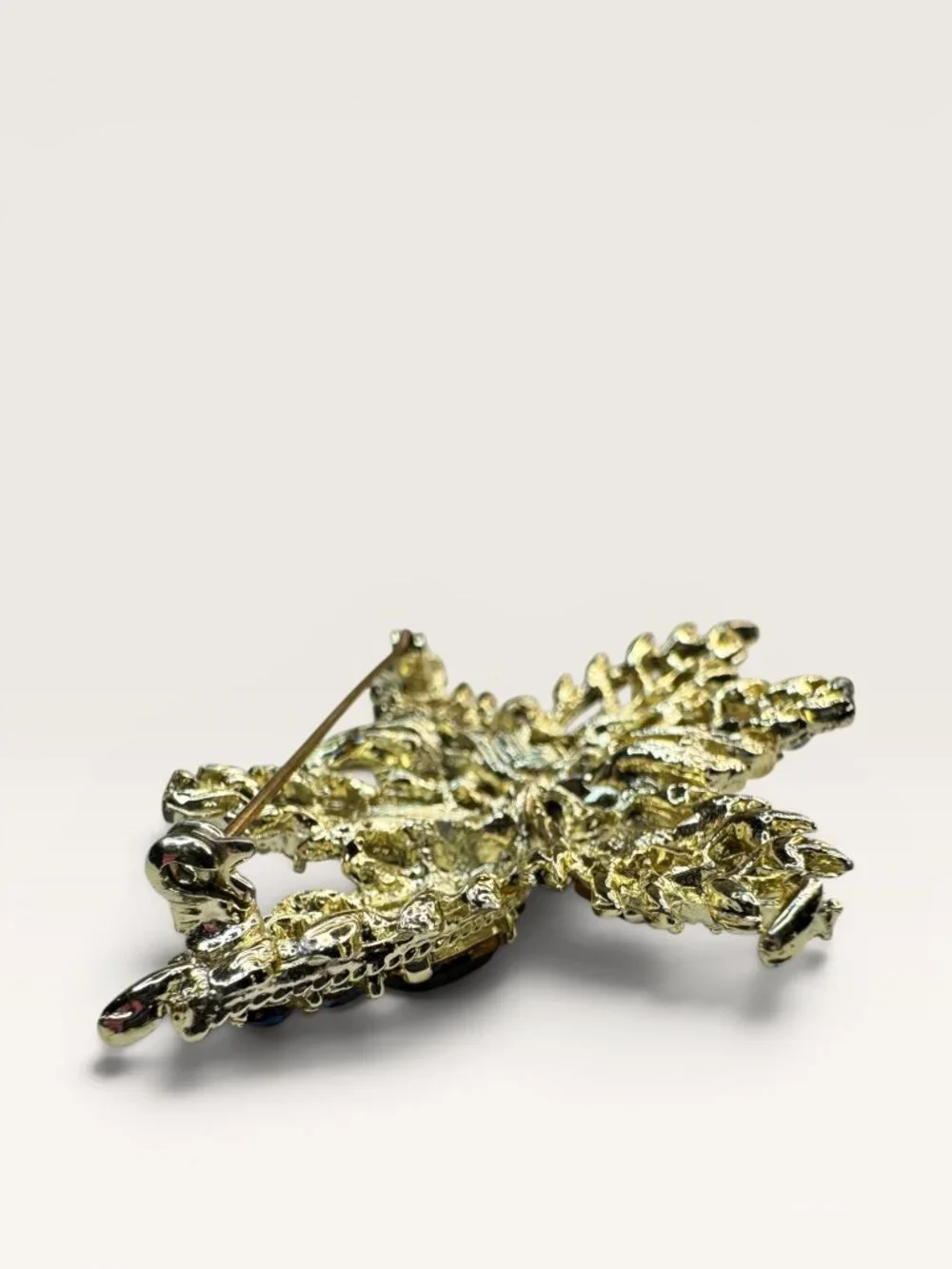 1950s Green Blue Crystal Gold Tone Abstract Foliage Brooch Vintage